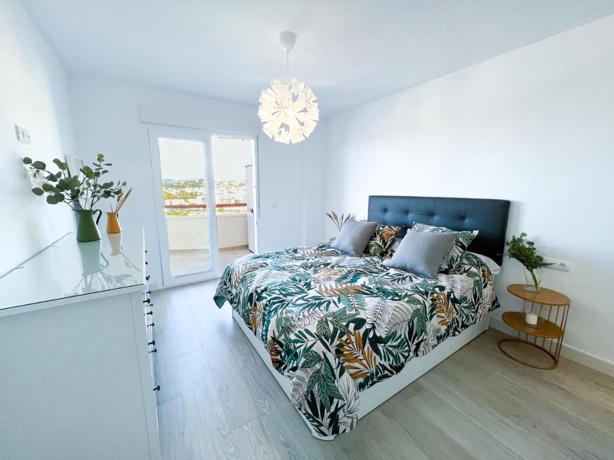 Apartamento A 900 M De La Playa Y Con Vistas Al Mar En Fuengirola Eksteriør billede