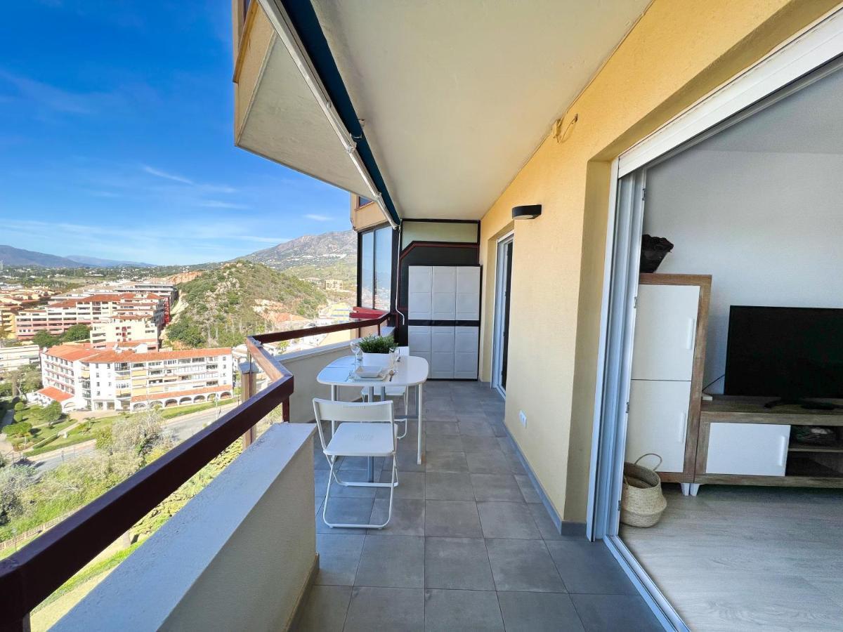 Apartamento A 900 M De La Playa Y Con Vistas Al Mar En Fuengirola Eksteriør billede
