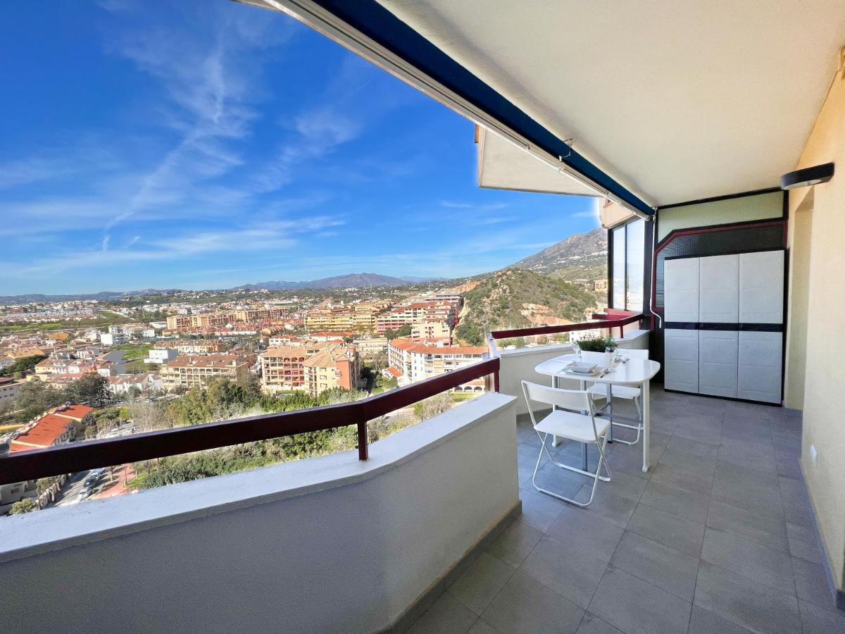 Apartamento A 900 M De La Playa Y Con Vistas Al Mar En Fuengirola Eksteriør billede
