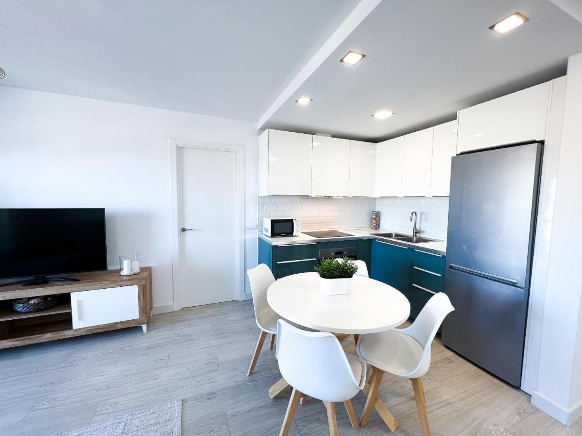 Apartamento A 900 M De La Playa Y Con Vistas Al Mar En Fuengirola Eksteriør billede