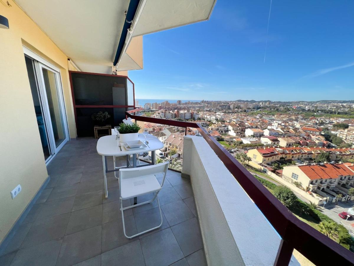 Apartamento A 900 M De La Playa Y Con Vistas Al Mar En Fuengirola Eksteriør billede