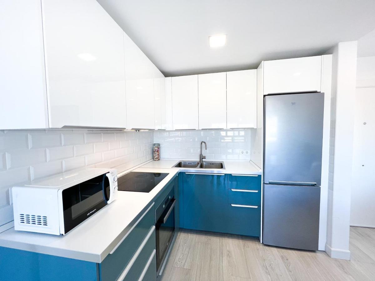 Apartamento A 900 M De La Playa Y Con Vistas Al Mar En Fuengirola Eksteriør billede