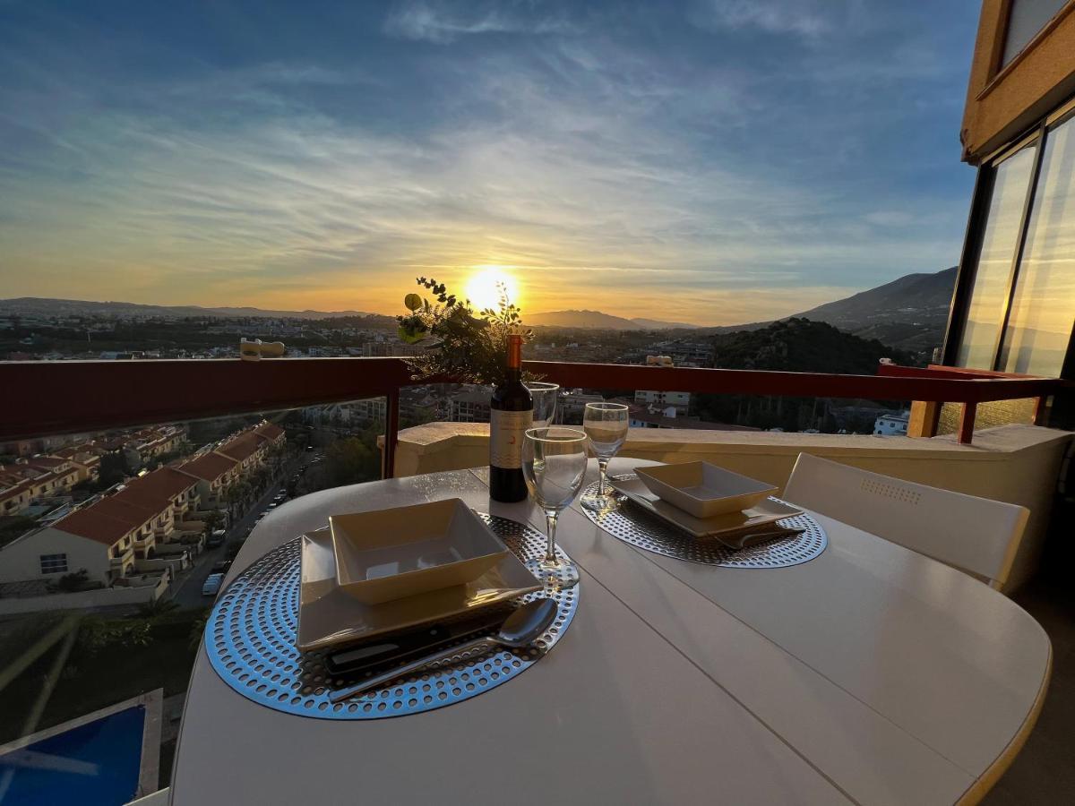 Apartamento A 900 M De La Playa Y Con Vistas Al Mar En Fuengirola Eksteriør billede