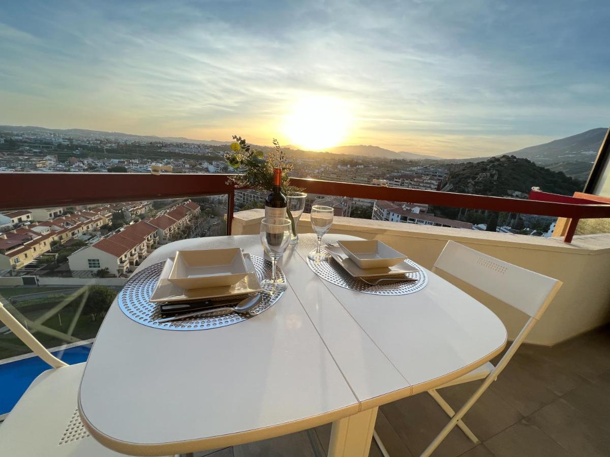 Apartamento A 900 M De La Playa Y Con Vistas Al Mar En Fuengirola Eksteriør billede