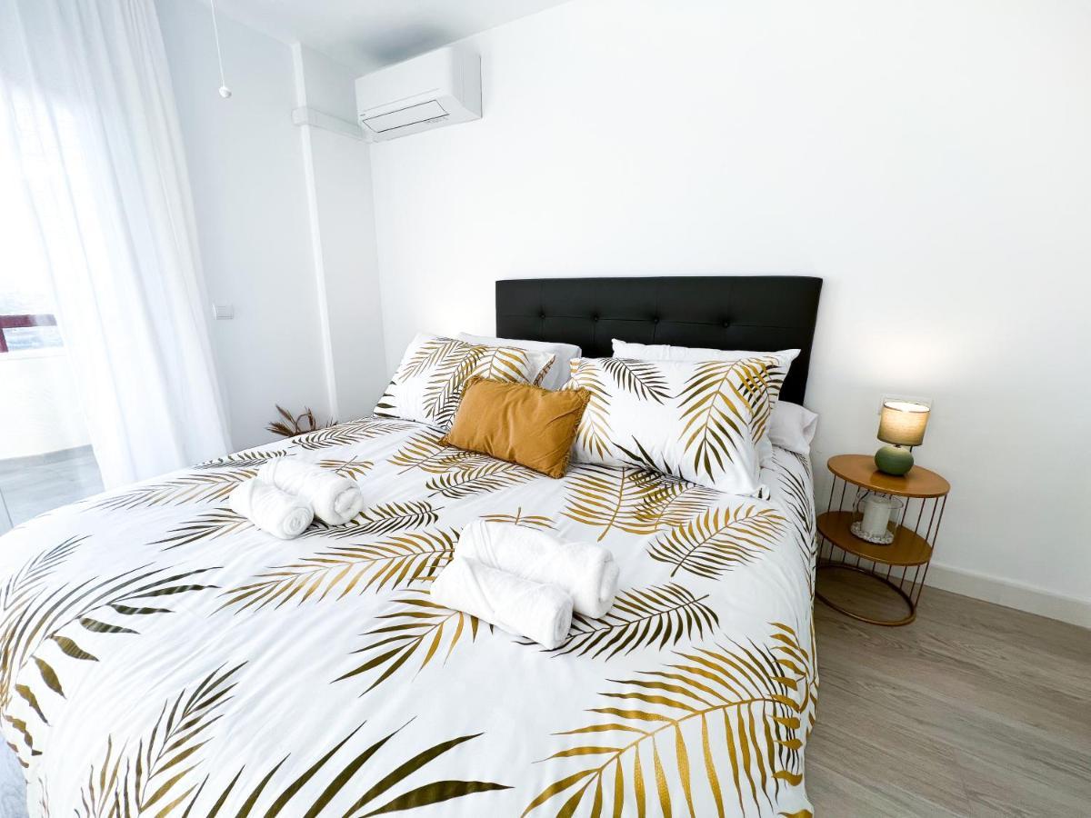 Apartamento A 900 M De La Playa Y Con Vistas Al Mar En Fuengirola Eksteriør billede